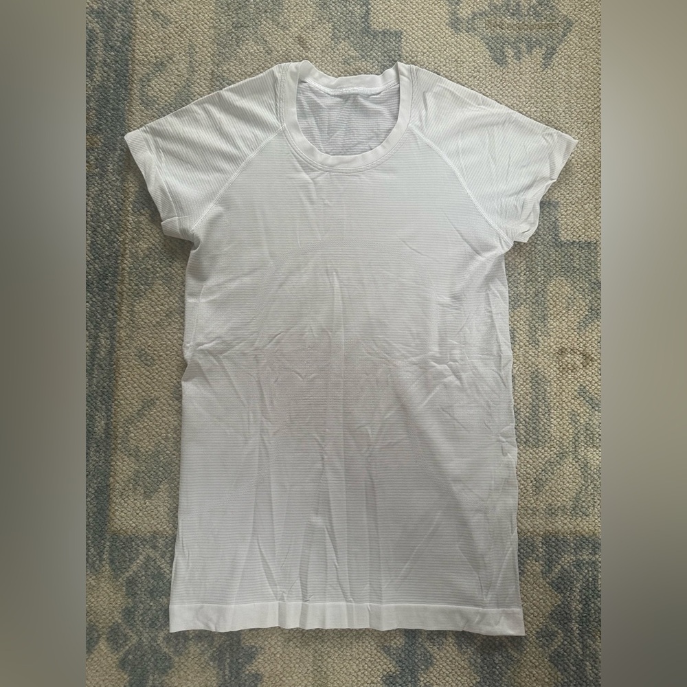 Lululemon Swiftly Tech Short-Sleeve Shirt 2.0 White | size 6